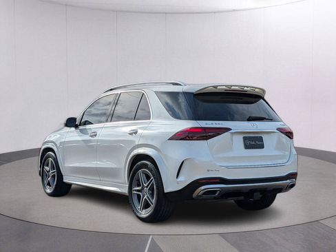Used 2024 Mercedes-Benz GLE 350 4MATIC image 3