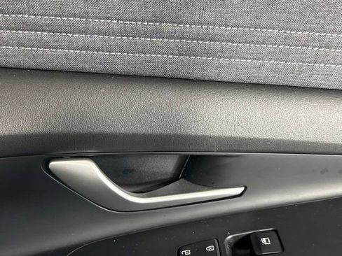 Used 2024 Hyundai Elantra Limited image 36