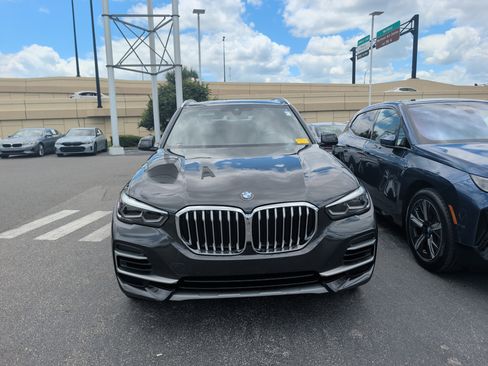 Used 2022 BMW X5 sDrive40i RWD image 2