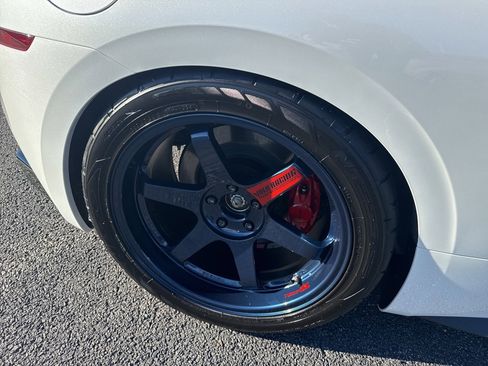 Used 2024 Nissan Z Performance w/ Floor Mat Package image 10