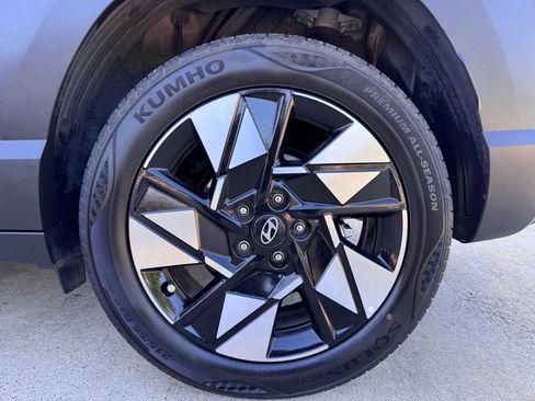 Certified 2025 Hyundai Kona SEL FWD image 26