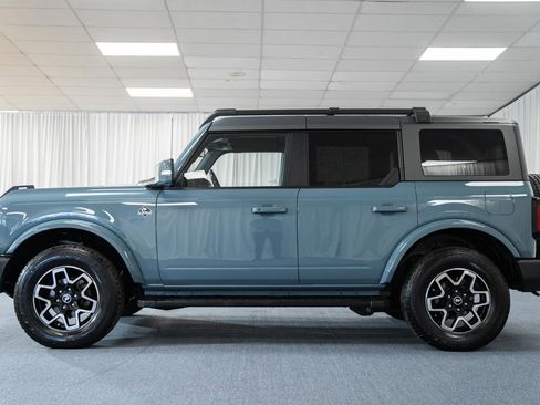 Used 2023 Ford Bronco Outer Banks image 5