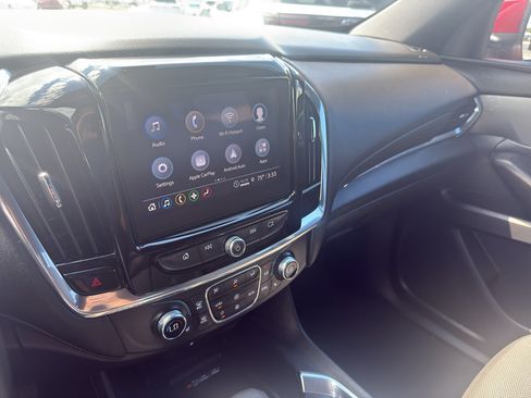 Used 2023 Chevrolet Traverse LT AWD/4WD image 20