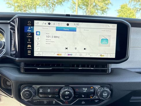 New 2025 Jeep Wrangler Sport S image 23