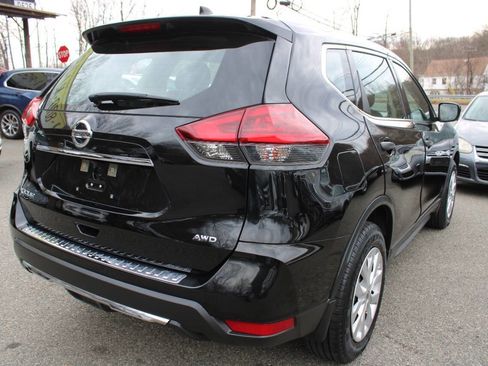 Used 2018 Nissan Rogue S image 8