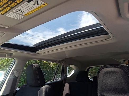 Used 2015 Toyota RAV4 XLE AWD/4WD image 15