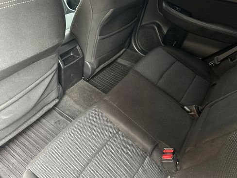 Used 2015 Subaru Outback 2.5i Premium image 12