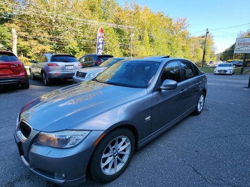 Used 2010 BMW 328i xDrive Sedan image 3
