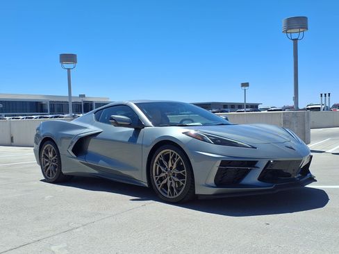 Used 2024 Chevrolet Corvette Stingray Preferred Cpe w/ 2LT RWD image 8