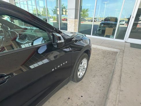 Used 2021 Chevrolet Blazer LT FWD image 12