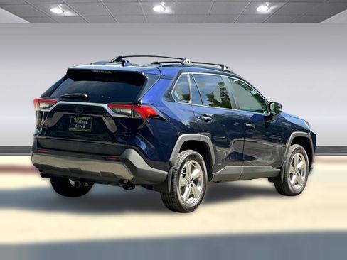 Used 2021 Toyota RAV4 Limited w/ Carpet Mat Package (TMS) AWD/4WD image 9