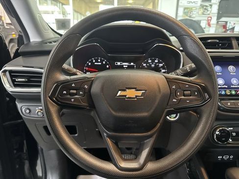 Certified 2023 Chevrolet TrailBlazer LT w/ Convenience Package image 11