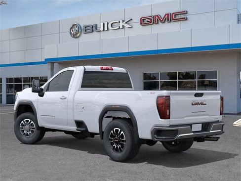 New 2026 GMC Sierra 2500 SLE image 3