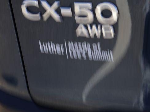 Used 2025 MAZDA CX-50 AWD 2.5 S w/ Cargo Package image 18