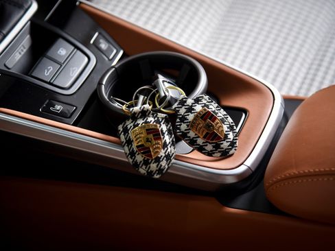 Used 2024 Porsche 911 Carrera S image 28