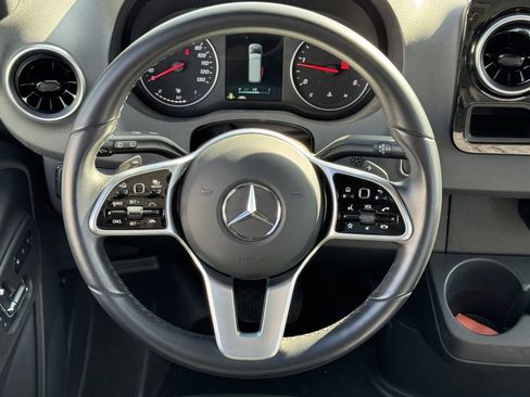 Used 2023 Mercedes-Benz Sprinter 2500 image 20