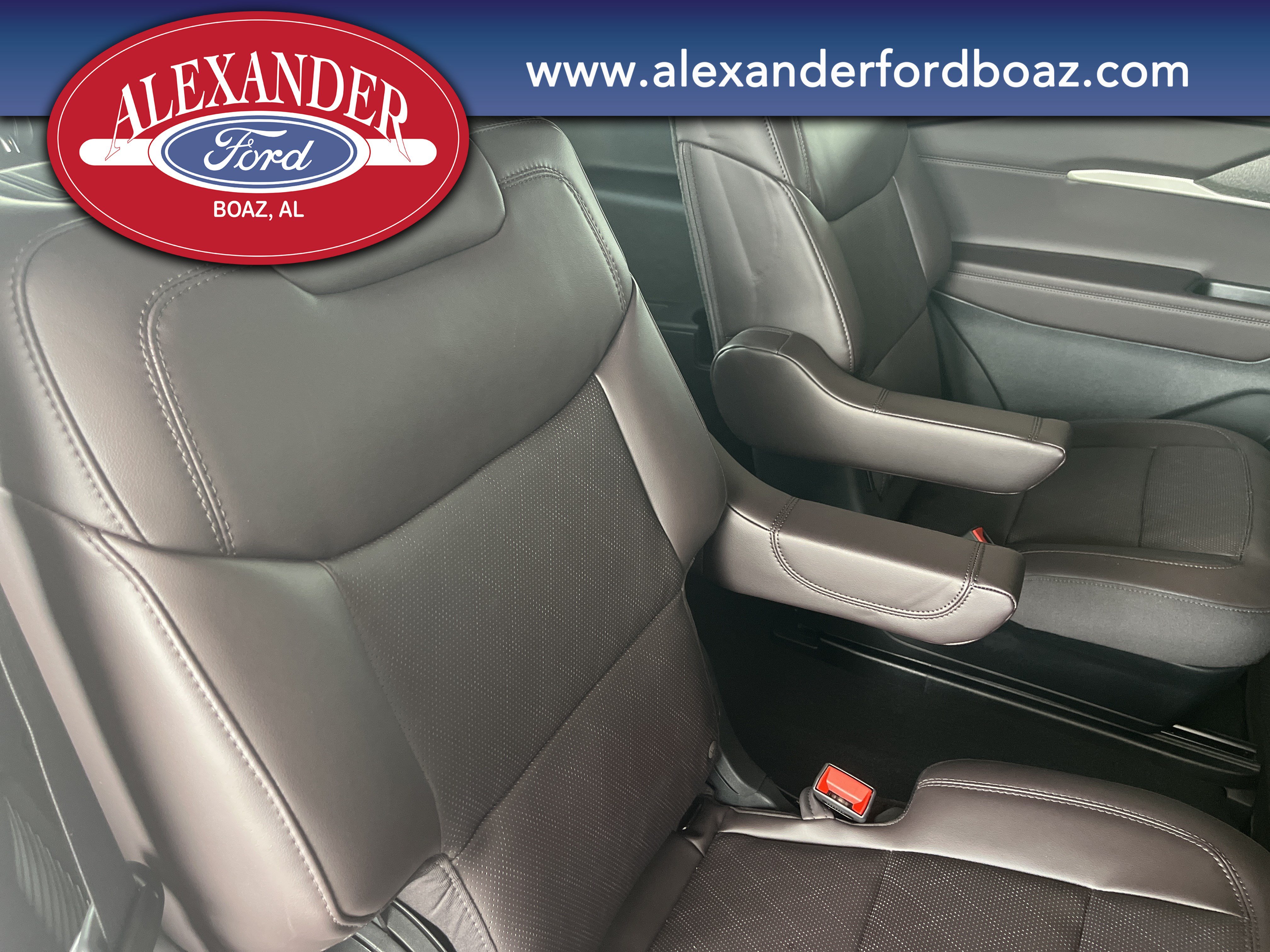 New 2027 Ford Explorer Platinum RWD image 18