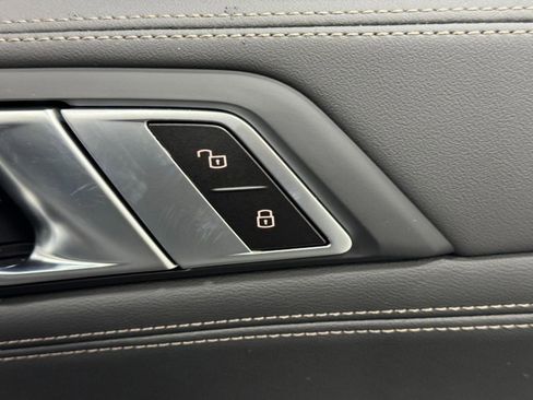 New 2026 BMW X6 xDrive40i image 21