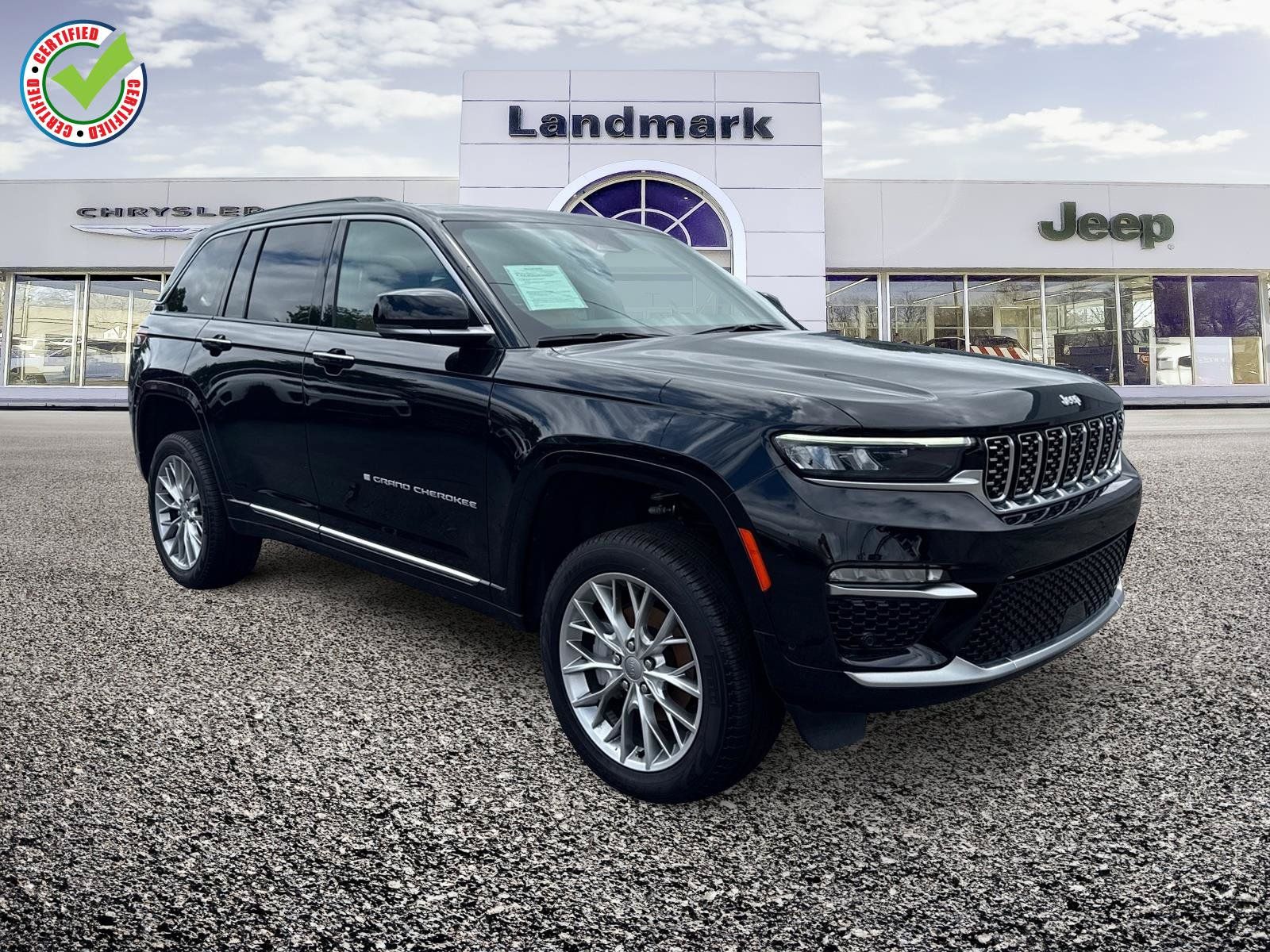 Used 2024 Jeep Grand Cherokee Summit AWD/4WD image 1