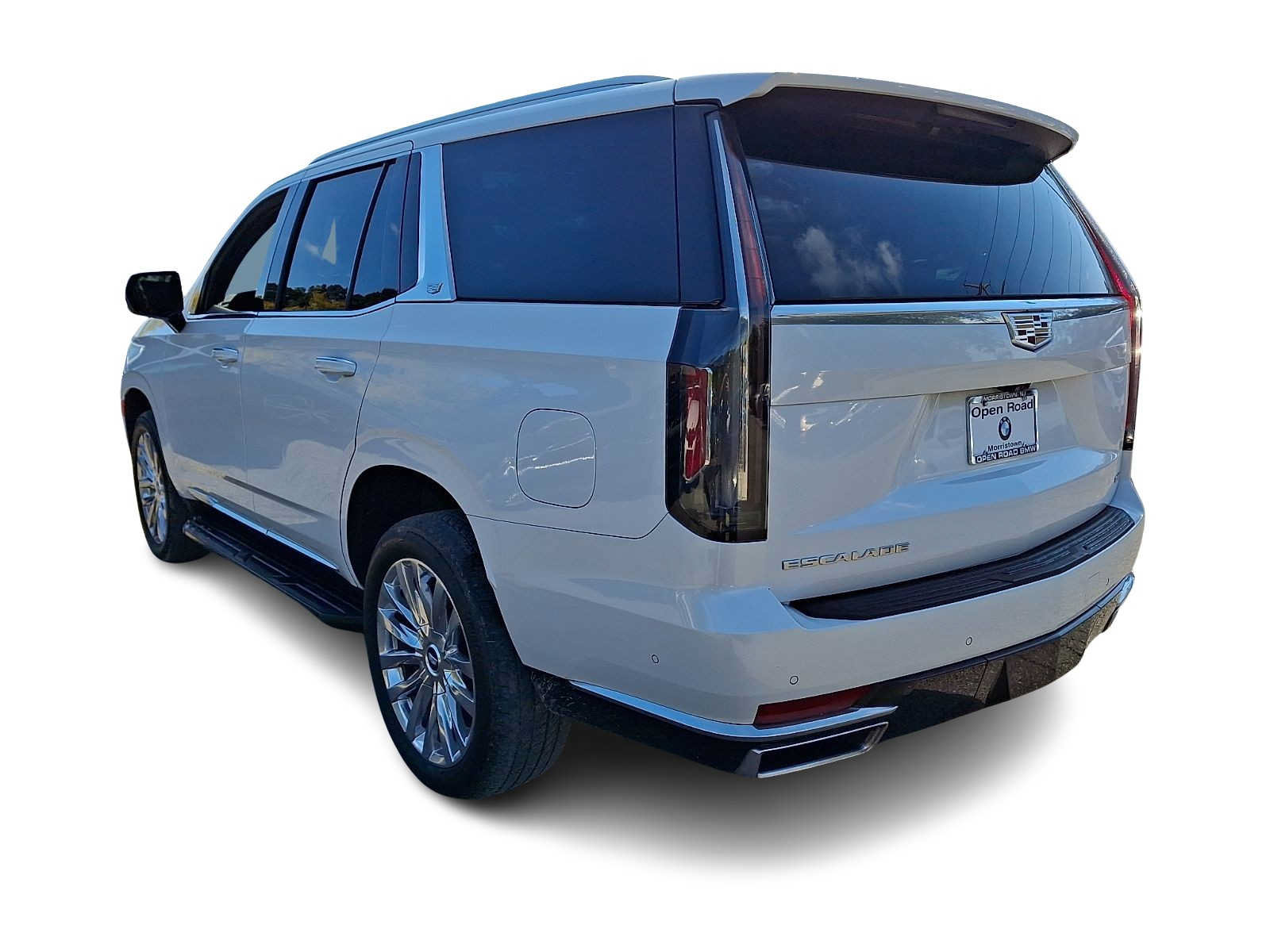 Used 2023 Cadillac Escalade Premium Luxury w/ LPO, Floor Liner Package AWD/4WD image 4