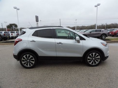 Certified 2022 Buick Encore Preferred w/ Safety Package image 4