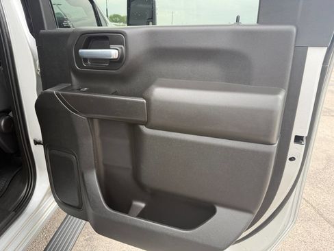 Used 2021 Chevrolet Silverado 2500 LT w/ Convenience Package image 31