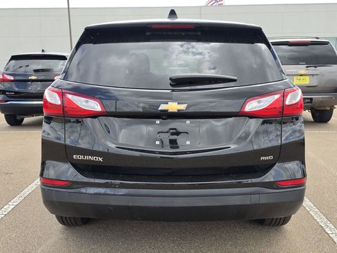 Used 2019 Chevrolet Equinox LS w/ LS Convenience Package image 5