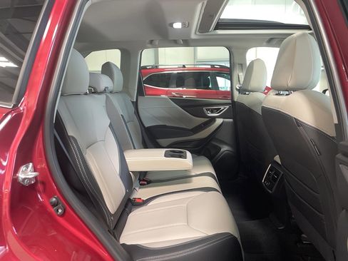 Used 2022 Subaru Forester Limited image 24
