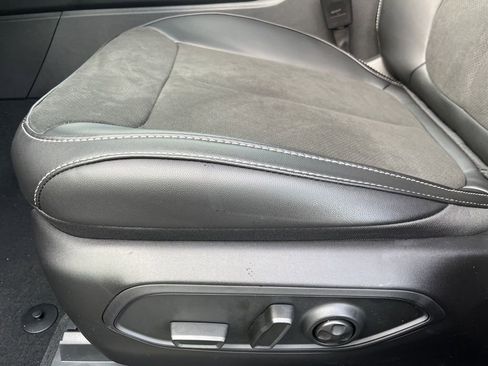 New 2025 Jeep Grand Cherokee L Altitude image 26