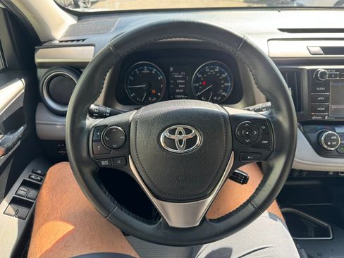 Used 2018 Toyota RAV4 XLE image 14