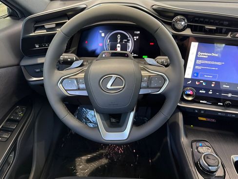 Certified 2023 Lexus RZ 450e Premium w/ Accessory Package (2T) AWD/4WD image 18