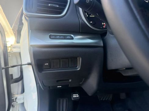 Used 2023 Nissan Maxima SV w/ Floor Mat Group FWD image 16