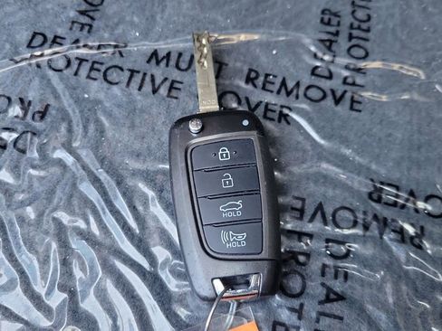 Used 2023 Hyundai Sonata SE FWD image 24