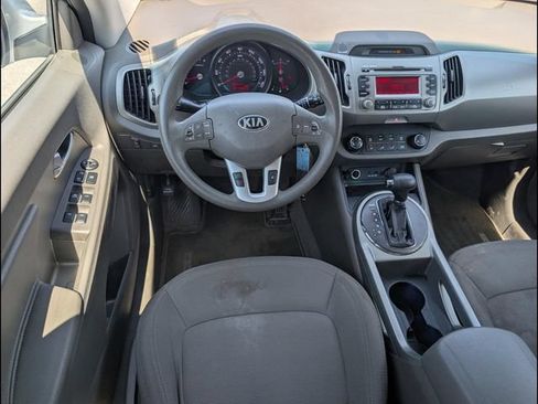 Used 2013 Kia Sportage LX FWD image 8