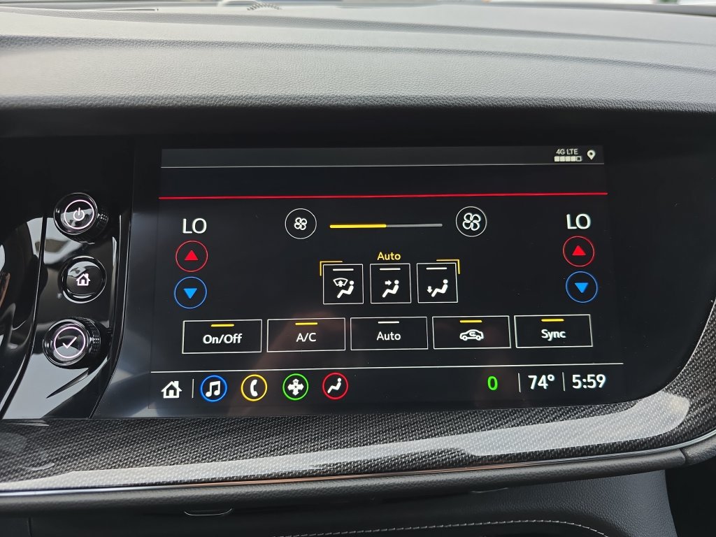 Used 2023 Buick Envision Preferred w/ Sport Touring Package AWD/4WD image 25