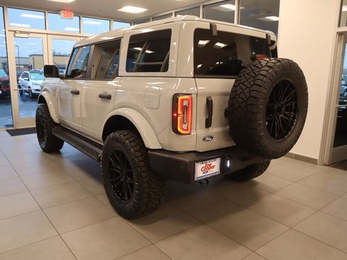 New 2026 Ford Bronco Outer Banks image 25