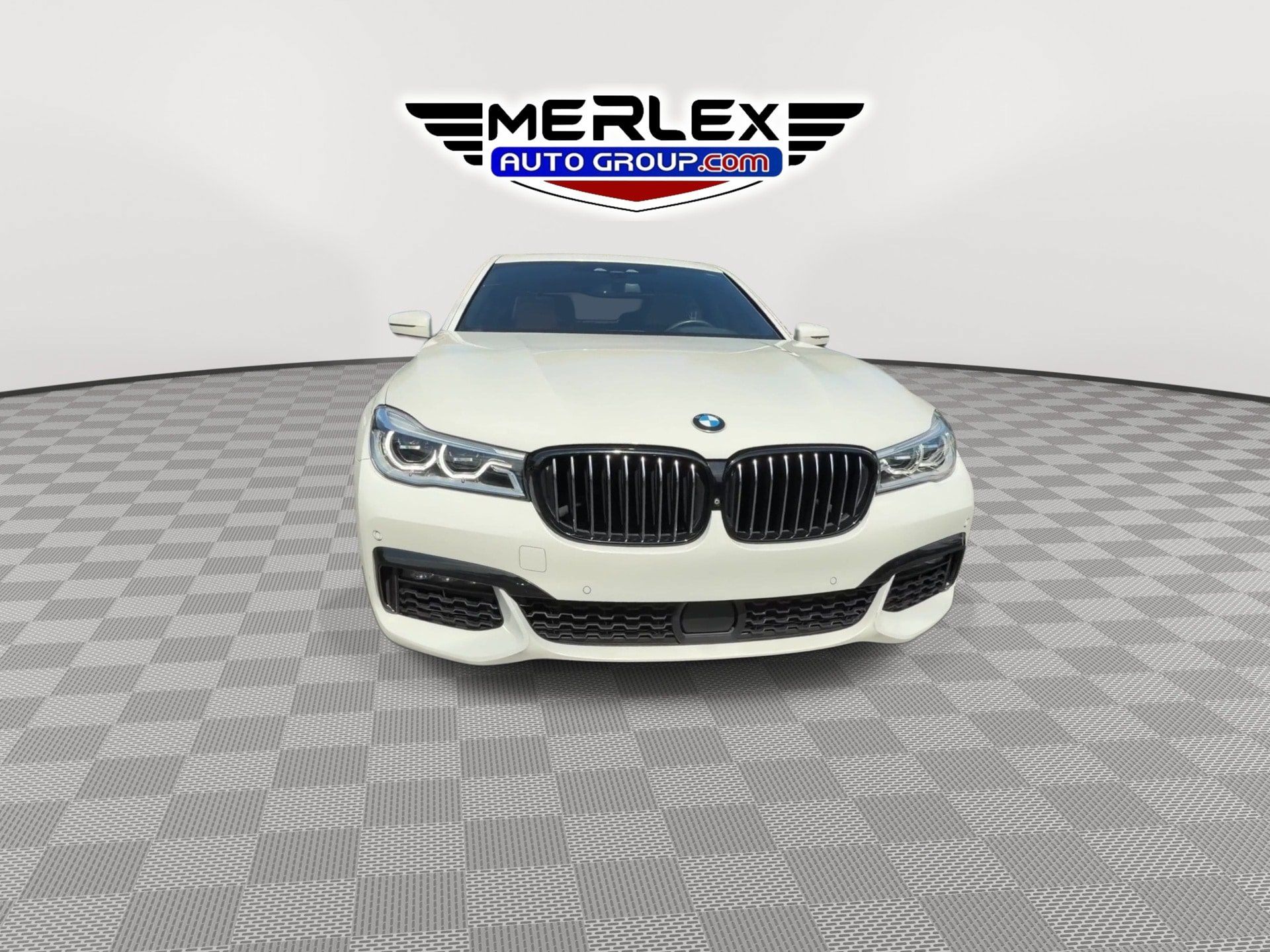 Used 2019 BMW 750i w/ Executive Package RWD image 2