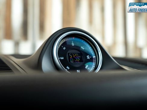 Used 2015 Porsche Macan Turbo image 15