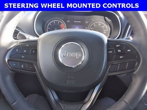 Used 2021 Jeep Cherokee Trailhawk w/ Premium Leather Package image 8