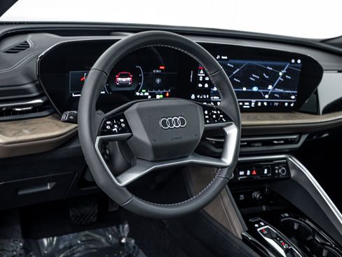 New 2025 Audi Q5 Premium Plus image 9