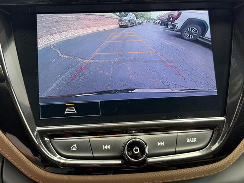 Used 2022 Chevrolet TrailBlazer ACTIV w/ Technology Package AWD/4WD image 21