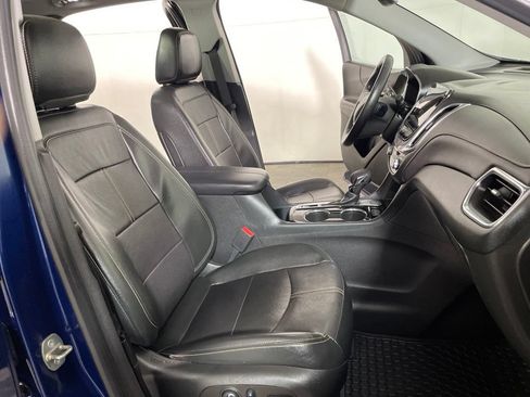 Used 2022 Chevrolet Equinox Premier AWD/4WD image 23