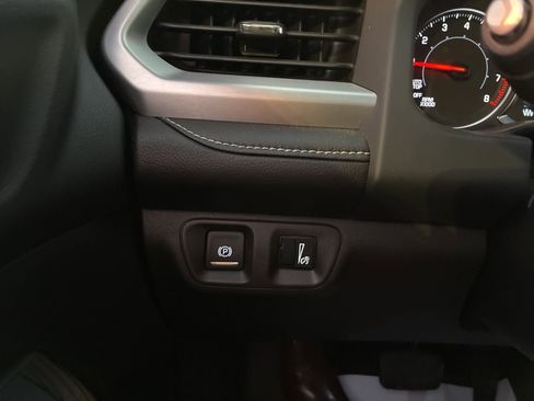 Used 2023 GMC Acadia SLE w/ Driver Convenience Package image 26