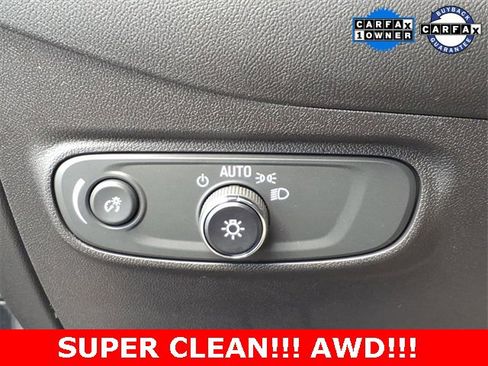 Used 2023 Chevrolet Equinox LT image 11