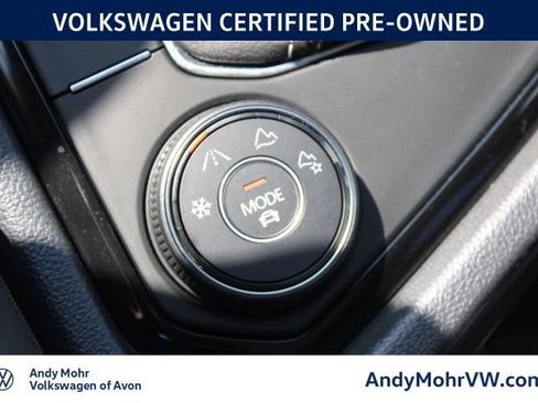 Used 2024 Volkswagen Taos SE AWD/4WD image 45