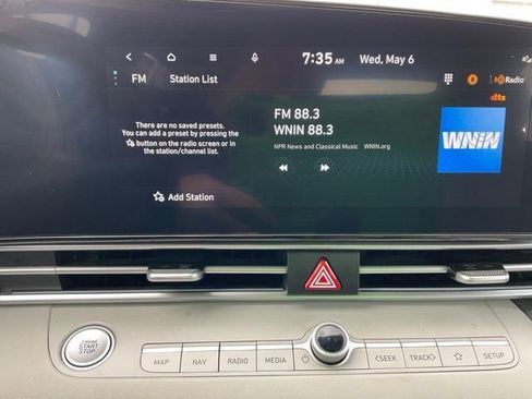 Used 2024 Hyundai Elantra Limited FWD image 34
