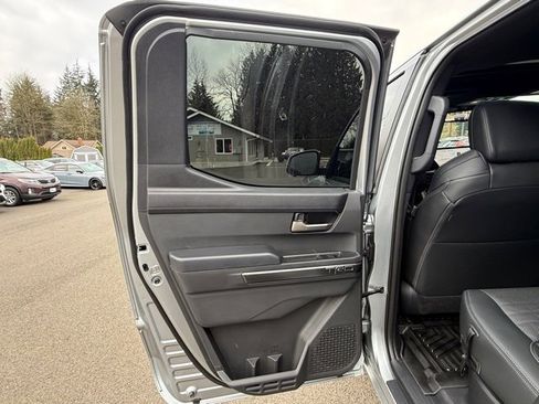 Used 2024 Toyota Tacoma TRD Off-Road w/ TRD Off Road Premium Package image 24