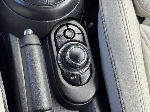 Used 2023 MINI Cooper S image 19