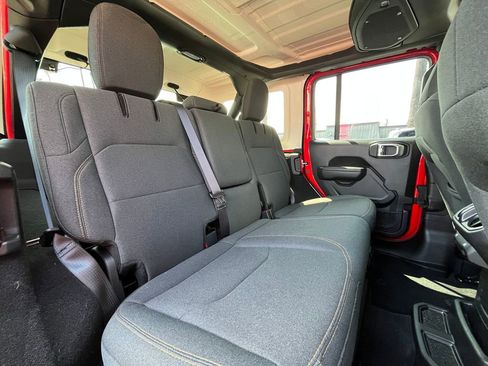 Used 2025 Jeep Wrangler Unlimited Sport S 4xe AWD/4WD image 15