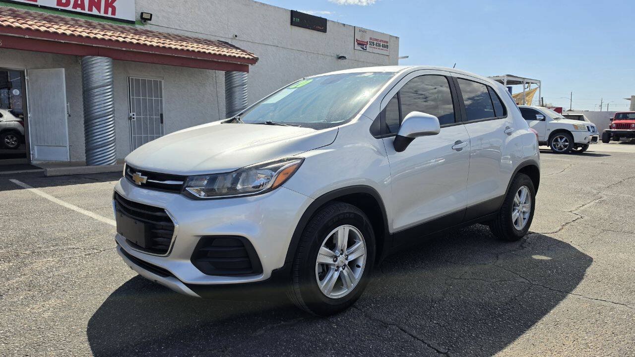 Used 2020 Chevrolet Trax LS w/ Tint and Cruise Package FWD image 2